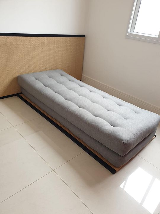 Futons matelassés, comme neufs Futon factory à Paris Lits et matelas d