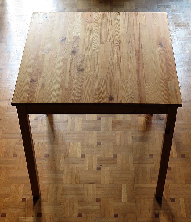 Table Ikea en bois massif IKEA à Nice Table, bureau d'occasion