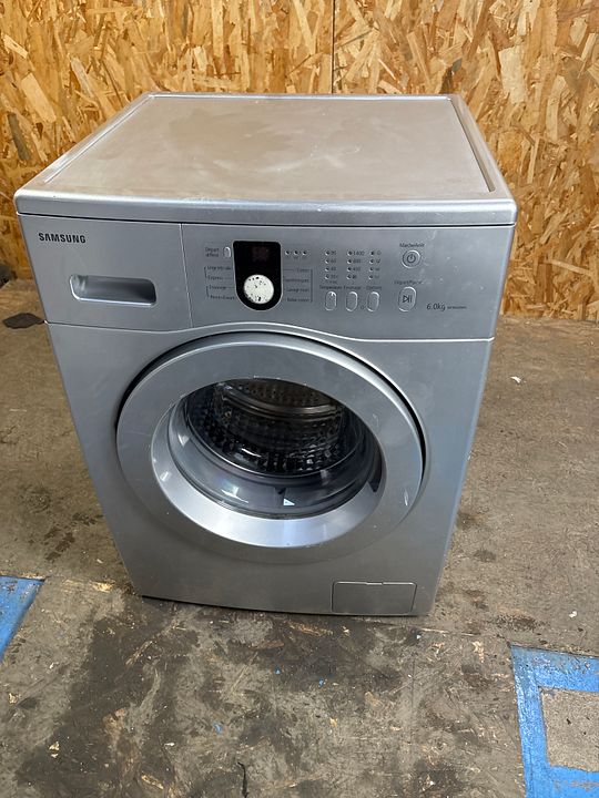 Lave-linge séchant SAMSUNG WF8604NHS/XEF - État correct sur youzd